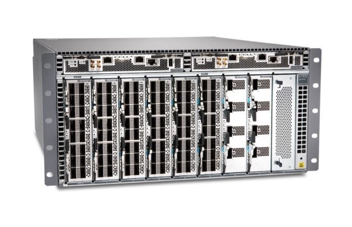 Juniper QFX5700 switch