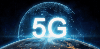 5G overlay text over the globe.